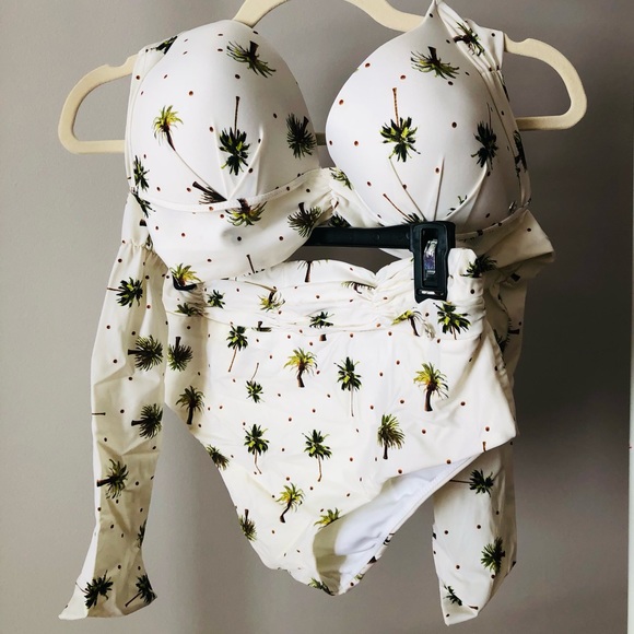 2 piece halter bikini white with palm trees - Picture 4 of 6